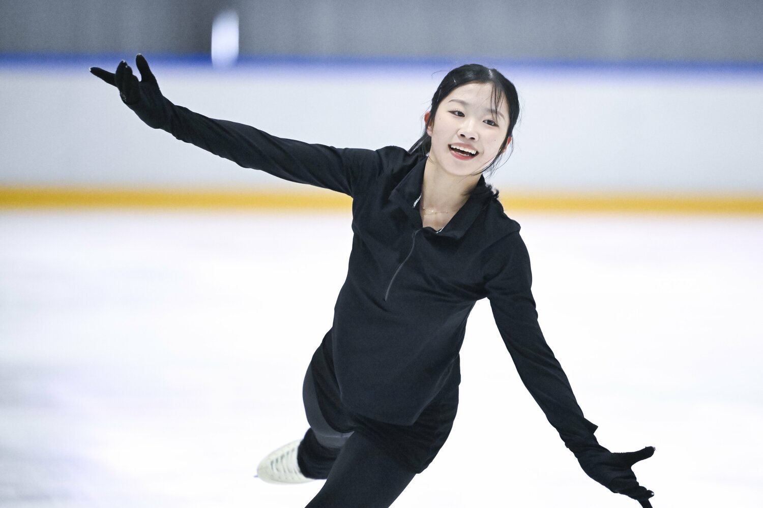 関西アイスアリーナでの全日本強化合宿に参加した中井亜美 ©️Asami Enomoto