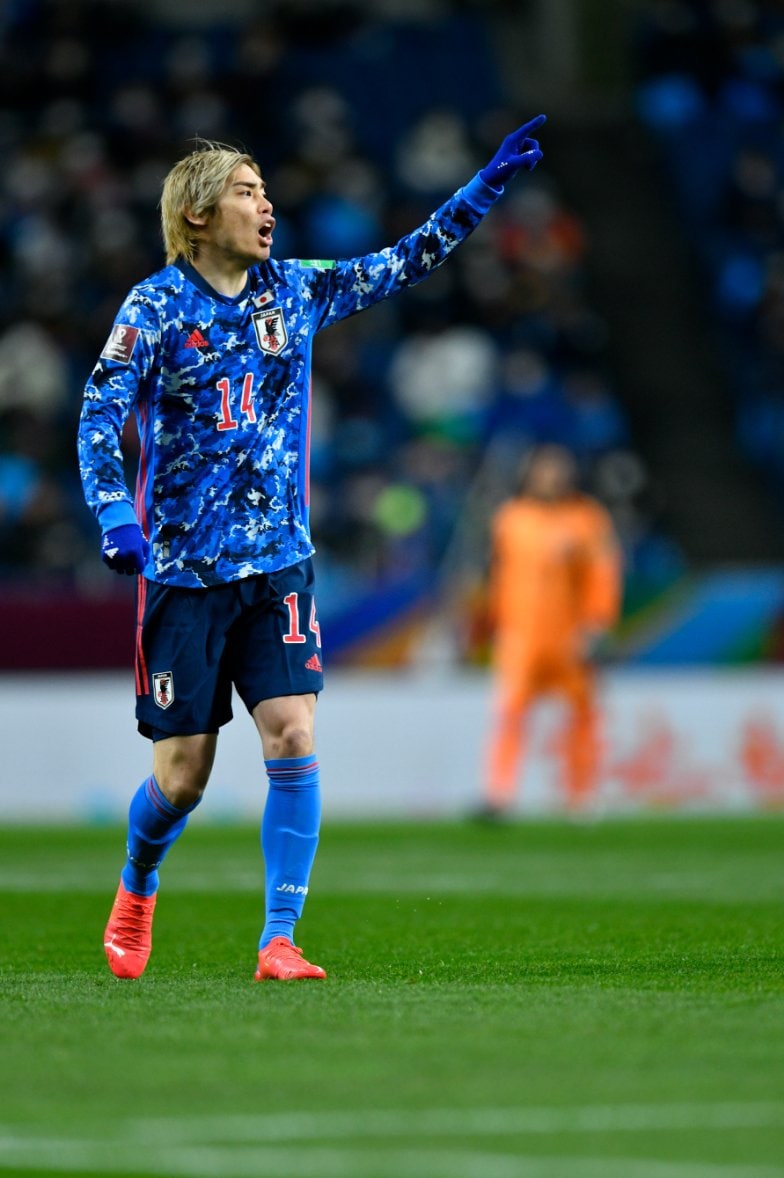 この日も存在感を放った伊東（※写真をクリックすると先制点アシストの突破、追加点のシュートなどもご覧になれます）©Takuya Sugiyama/JMPA