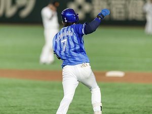 ベイスターズの“幸運のお守り”。石川雄洋が通算1000本安打目前。