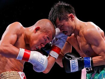 亀田興毅が最後に望んだ“ボクシング”。河野公平という対照的な男との最終戦。＜Number Web＞ photograph by Getty Images