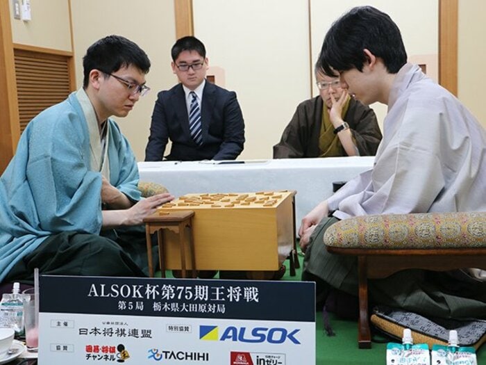 「本譜が自然だと」先手・永瀬拓矢のAI期待勝率が68％→29％急落も「すでに後手が指せている」藤井聡太の逆転劇…感想戦で判明した“意外な事実”＜Number Web＞ photograph by Shintaro Okawa