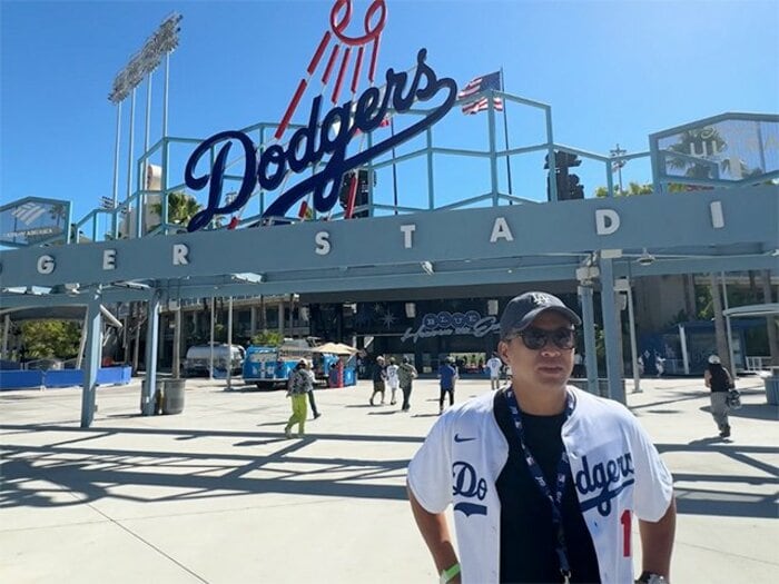 五十嵐亮太、15年ぶりのMLB生観戦。MLB公認のJTBツアーだからこそ体験できた「特別な時間」。＜Number Web＞ photograph by Ryota Igarashi