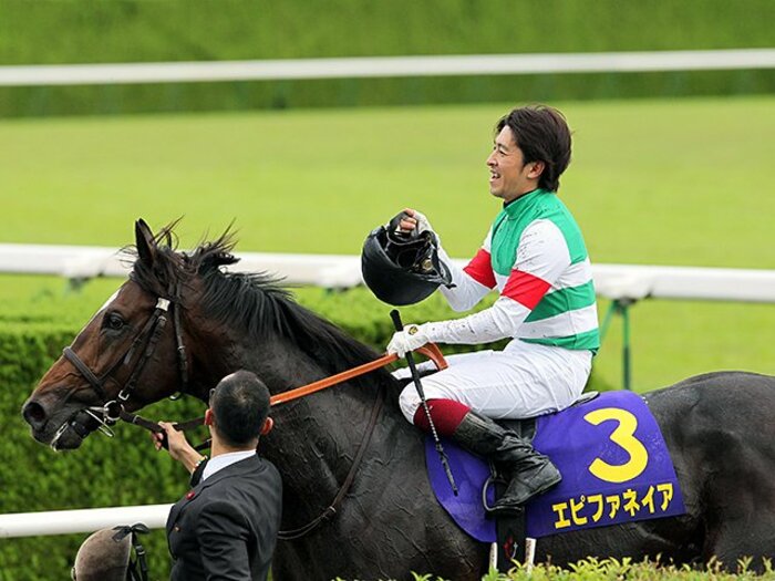 福永&エピファネイア、シナリオ通りの悲願達成。~人馬一体の菊花賞制覇~<Number Web> photograph by Yuji Takahashi