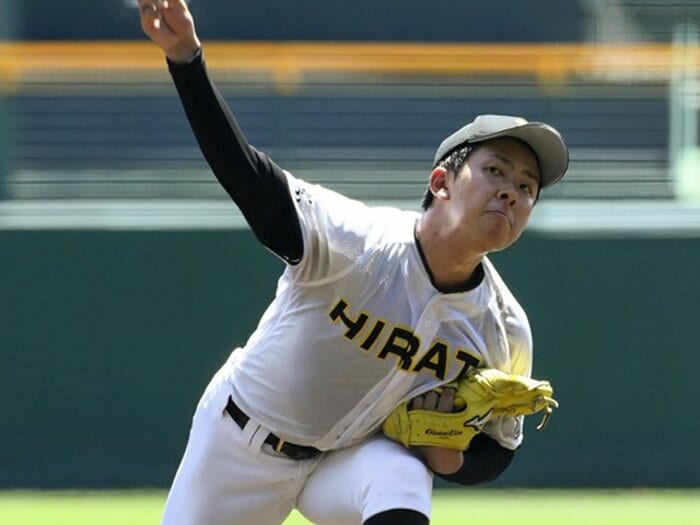 緊張はないが、未知の自分とも……。平田・古川投手と「静かな甲子園」。<Number Web> photograph by Kyodo News