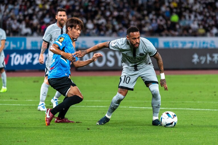 日本ツアーでのネイマール　©Sports Graphic Number