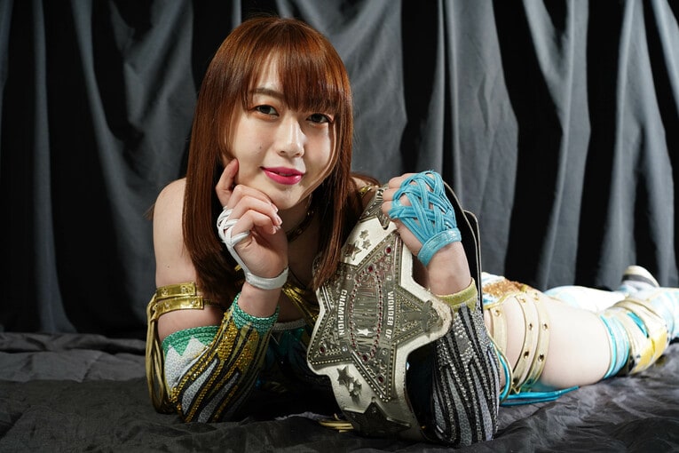 「もうプロレスを続ける資格が…」スターダム・上谷沙弥が苦悩の先に見つけた“答え”「飛べる今のうちに飛びたいんです」《特別グラビア》(41)