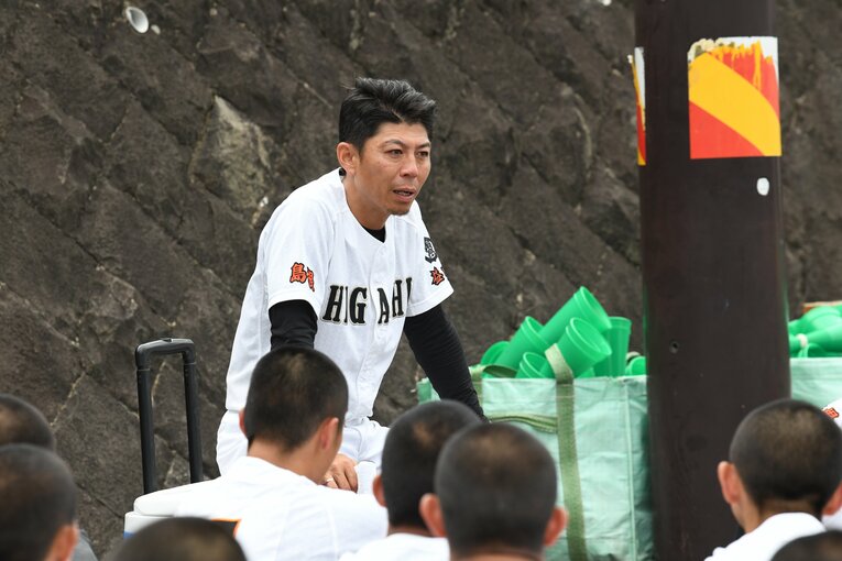 益田東・大庭敏文監督©Kota Inoue