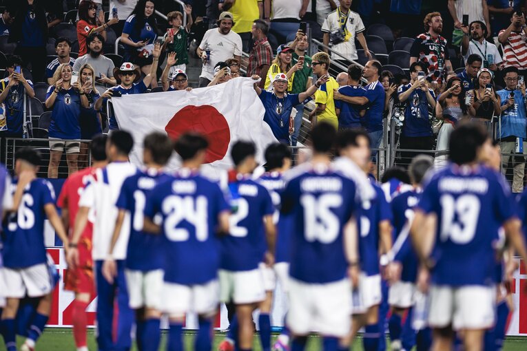 テレビに映らなかったスウェーデン戦の真相（写真は右に続きます）　©Kiichi Matsumoto/JMPA