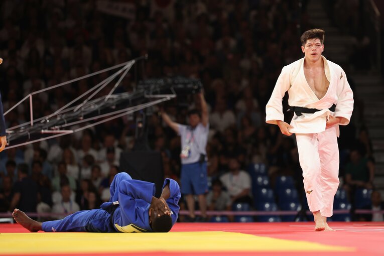 90kg以下級・村尾三四郎。内股でハンボウに一本勝ちした【1枚目／全2枚】　©JMPA