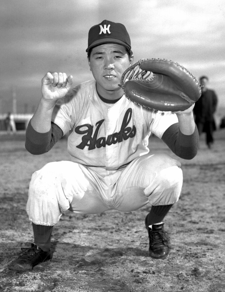 1957年撮影の野村克也。この年、30本塁打でホームラン王のタイトルを獲得した　©KYODO