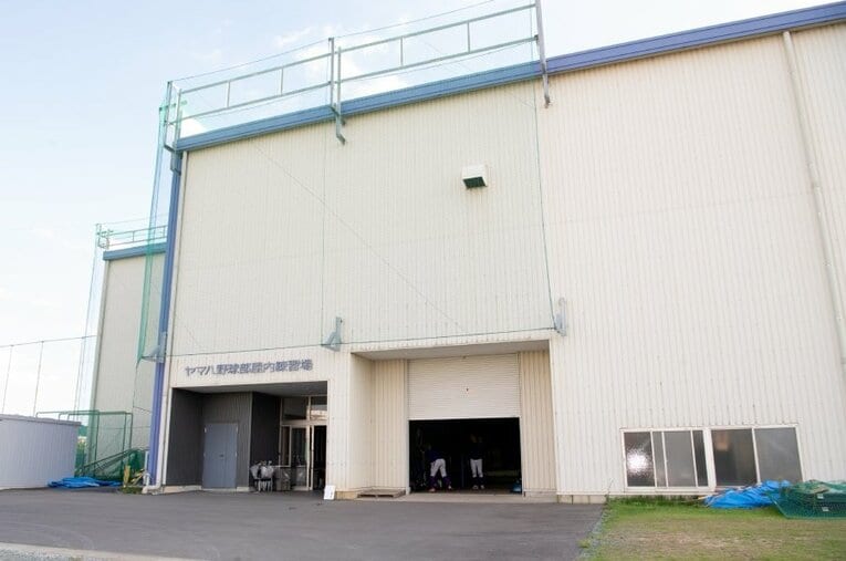 静岡県浜松市にある社会人野球・ヤマハの練習施設 ／ photograph by Kota Inoue