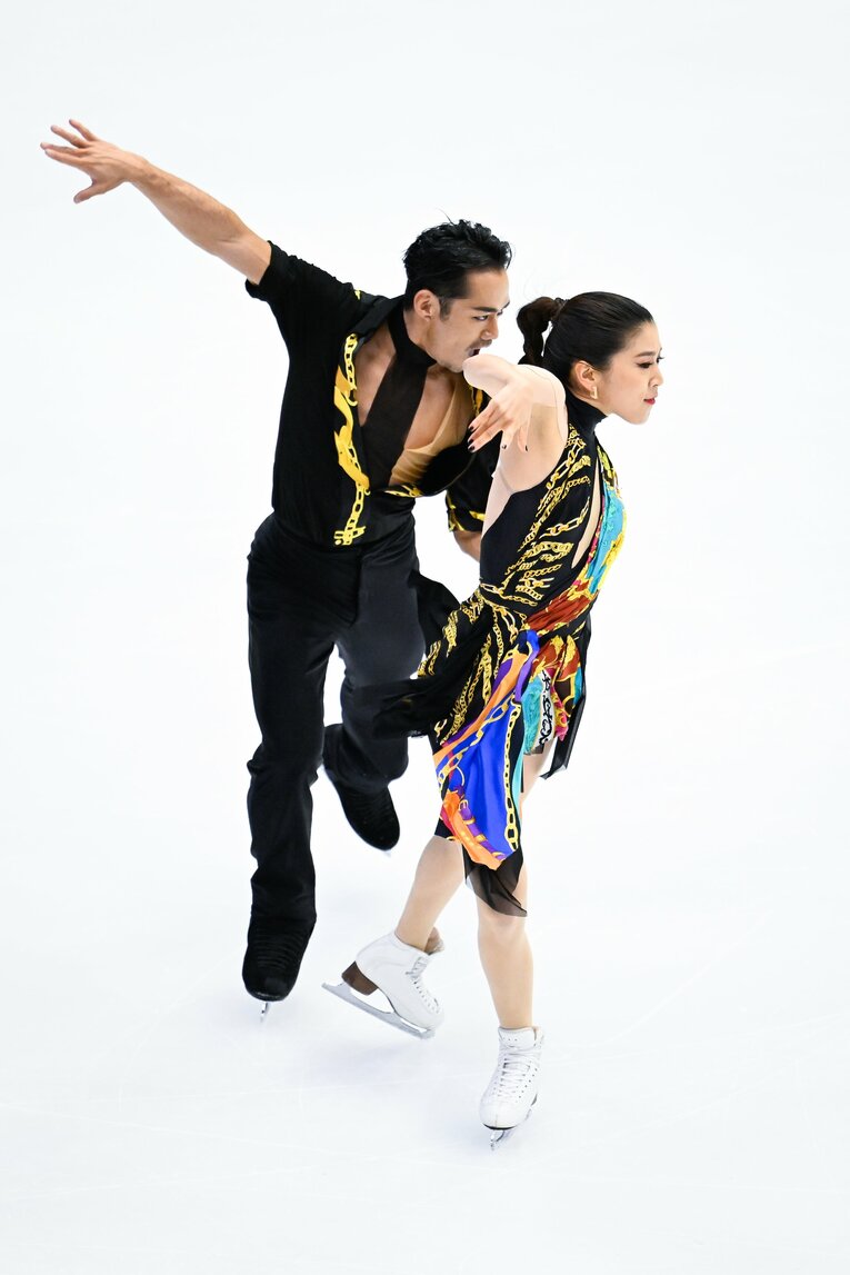 「すごい見つめられている感があって…」高橋大輔＆村元哉中が奏でる新たな関係性「音楽が鳴った瞬間、大ちゃんの目力が変わるんです」(63)