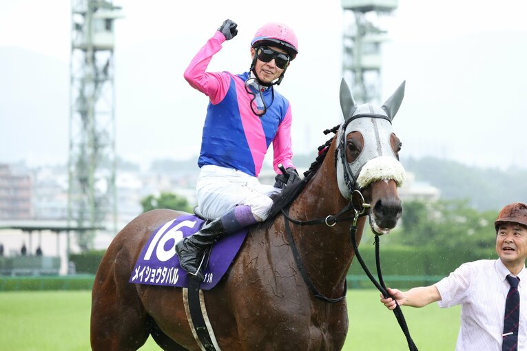 メイショウタバルとのコンビで宝塚記念を連覇。秋には凱旋門賞への参戦が予定されている　©JIJI PRESS