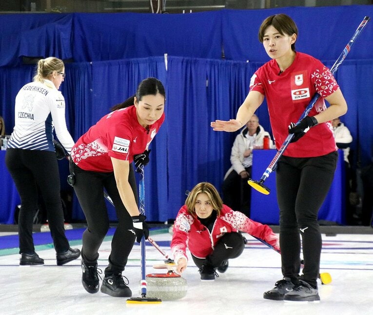 大会を通じて、自分たちのカーリングを貫いていた　©JIJI PRESS