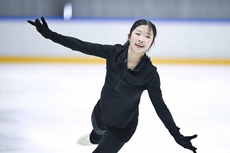 関西アイスアリーナでの全日本強化合宿に参加した中井亜美　©️Asami Enomoto