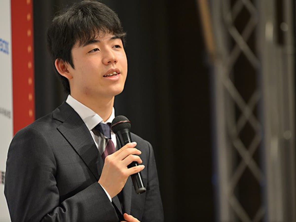 藤井聡太七段はもはやAIを超えたのか？「衝撃の一手」から3日