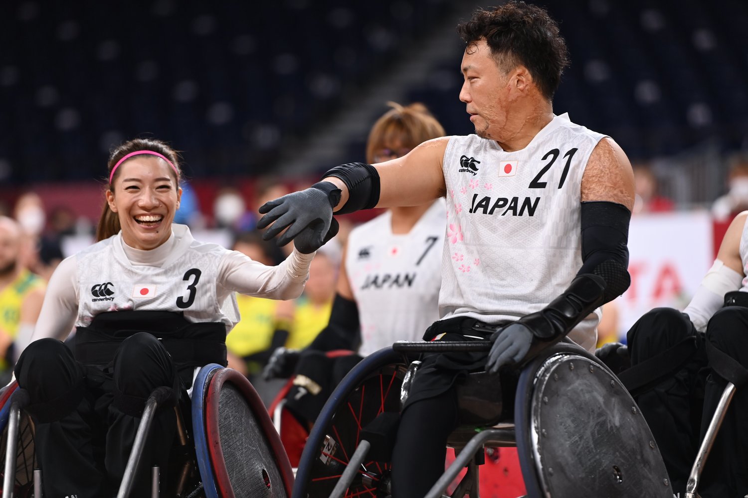 女子選手として初めて日本代表に選出された倉橋香衣(左)©Naoya Sanuki