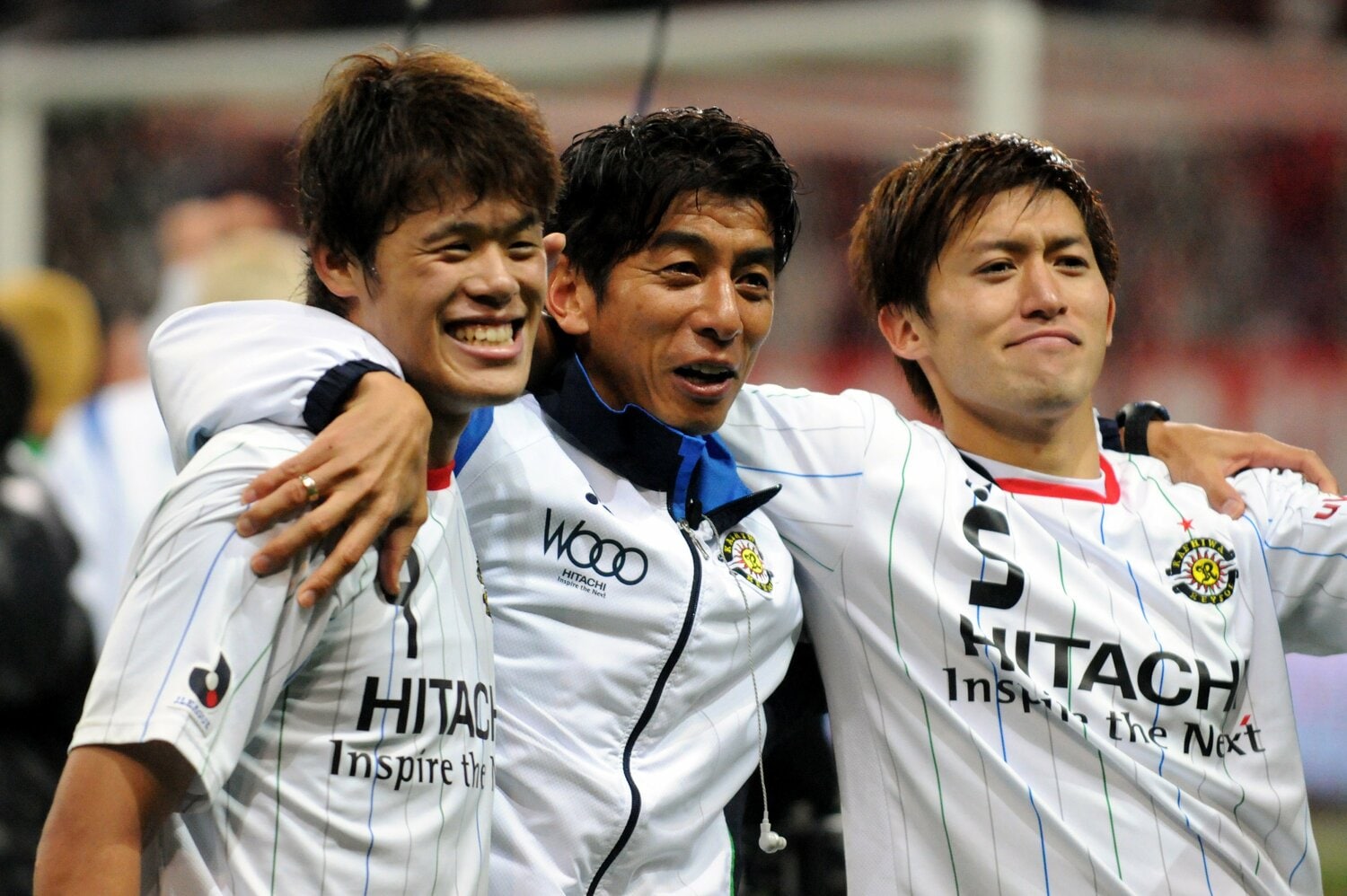 柏レイソル時代（2011年）にはJリーグ史上初となるJ1昇格初年度でのリーグ制覇を達成。中央は（当時）コーチの井原正巳、右が増嶋竜也　©Getty Images