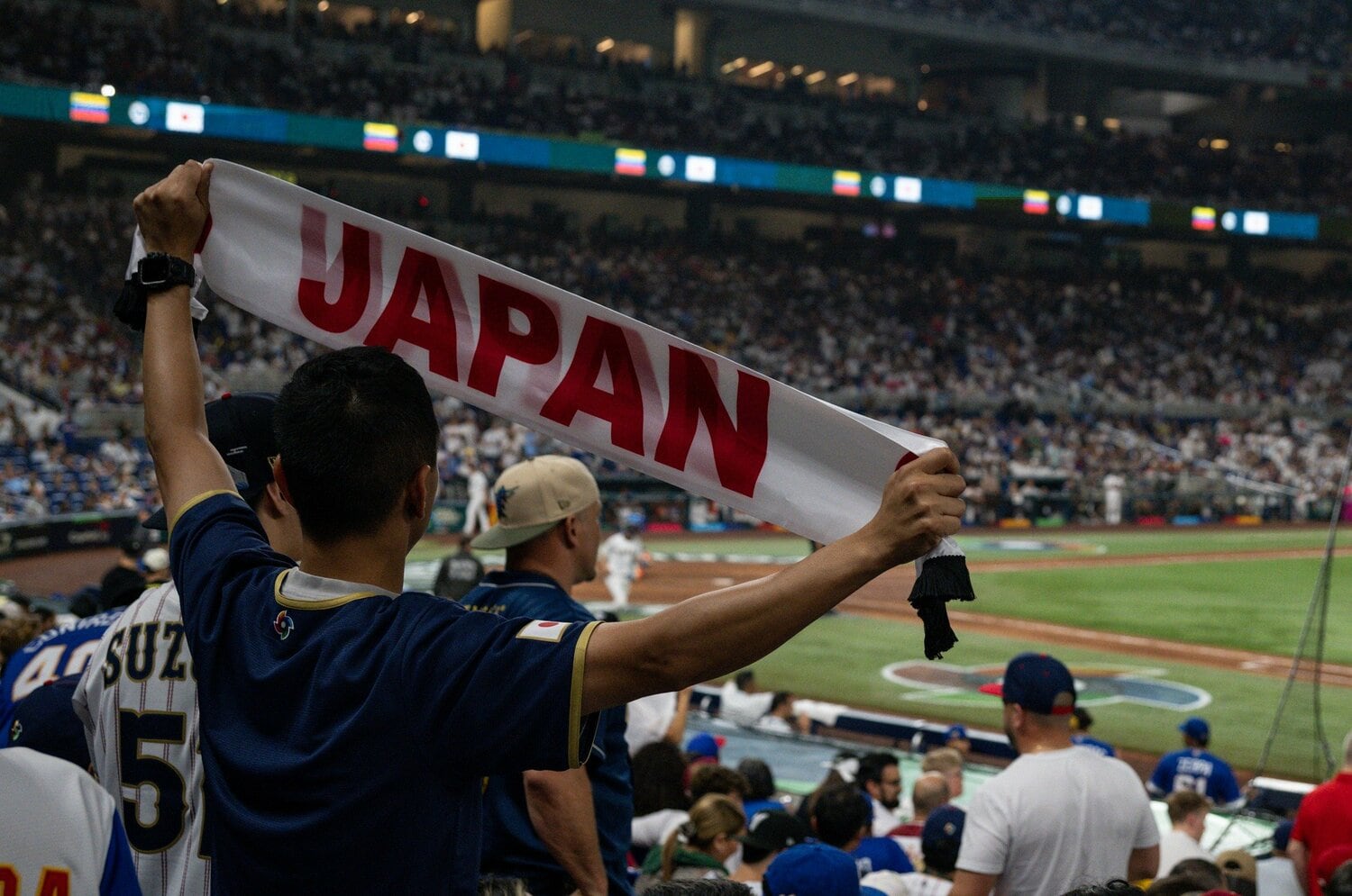 「ピッチクロックやABSを導入すべきか？」侍ジャパンWBC敗退後の“重大論点”…日本とアメリカの大学野球を比較、実力だけではない“大きな違い”＜Number Web＞ photograph by Nanae Suzuki