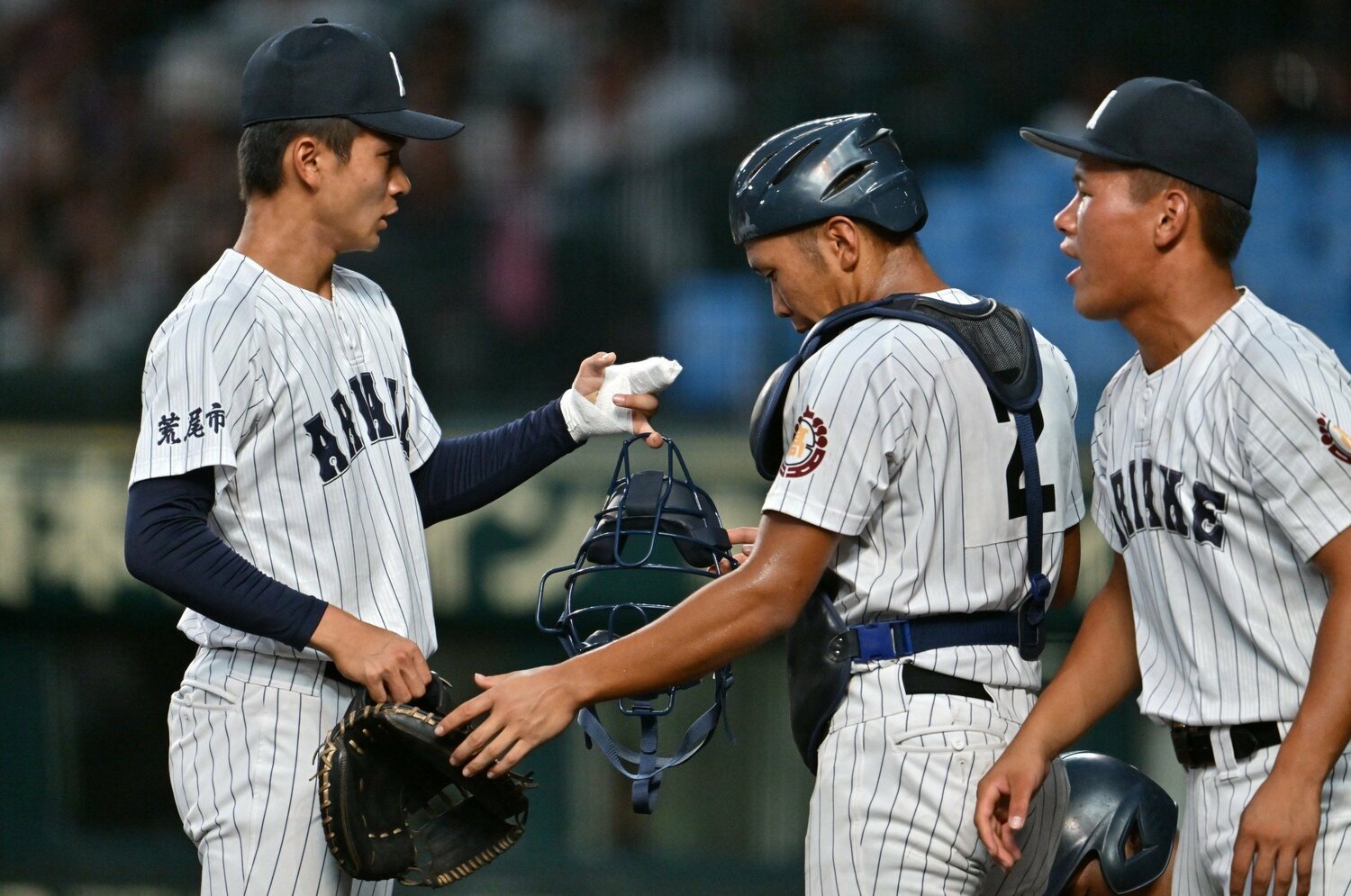 エース骨折の不運も被災地の熊本代表に大歓声が…「球場が味方をしてくれる」“甲子園の魔物”に頼らず起こした“ミラクル有明の追い風”とは＜Number Web＞ photograph by Hideki Sugiyama