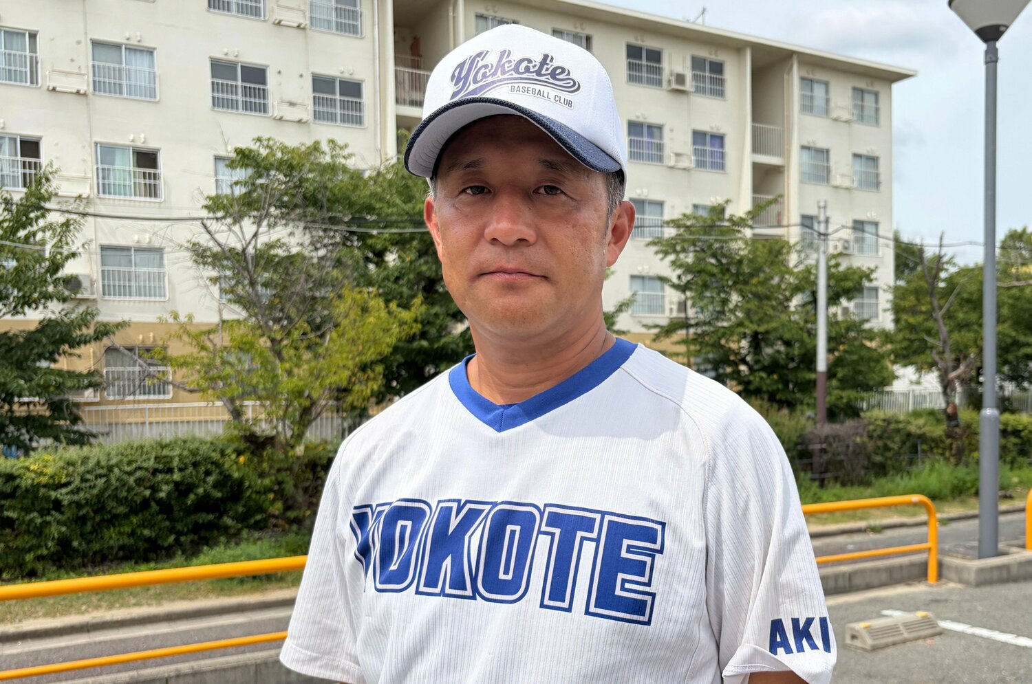 半世紀以上ぶりの甲子園を決めた横手の山信田監督 ©Genki Taguchi