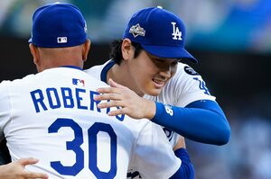 ドジャース裏話「このままではWSで勝てない」“不調説”の大谷翔平にロバーツ監督が苦言…じつは「日本ハム時代の栗山監督もそうだった」