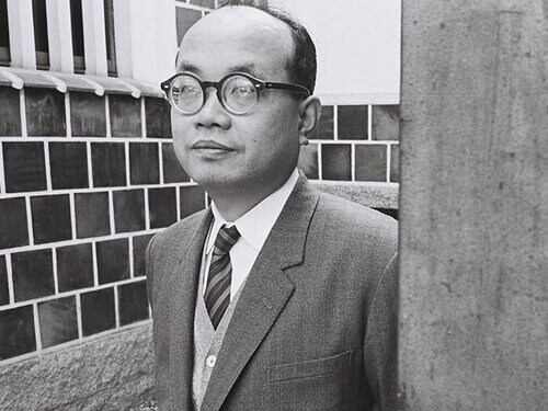 色紙　名人　中原誠　前進できぬ駒はない　永世10段 OZLACNZQG5LD5EA7TW2HOSYDBY.jpg