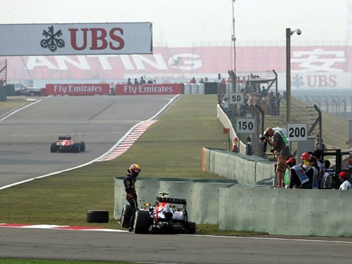 ベッテルが逆ギレし、ウェバー沈黙!?レッドブルの終わらない序列騒動。＜Number Web＞ photograph by AFLO