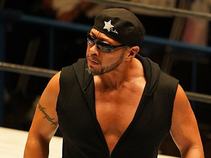 悪の王者EVILの相棒、ディック東郷。ナマハゲからゲバラまでの“謎の50歳”。＜Number Web＞ photograph by Essei Hara