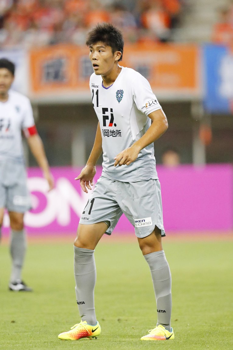 高校3年生の2016年にトップチームに昇格し、そこからレギュラーに定着。20歳を前に海を渡った　©︎AFLO