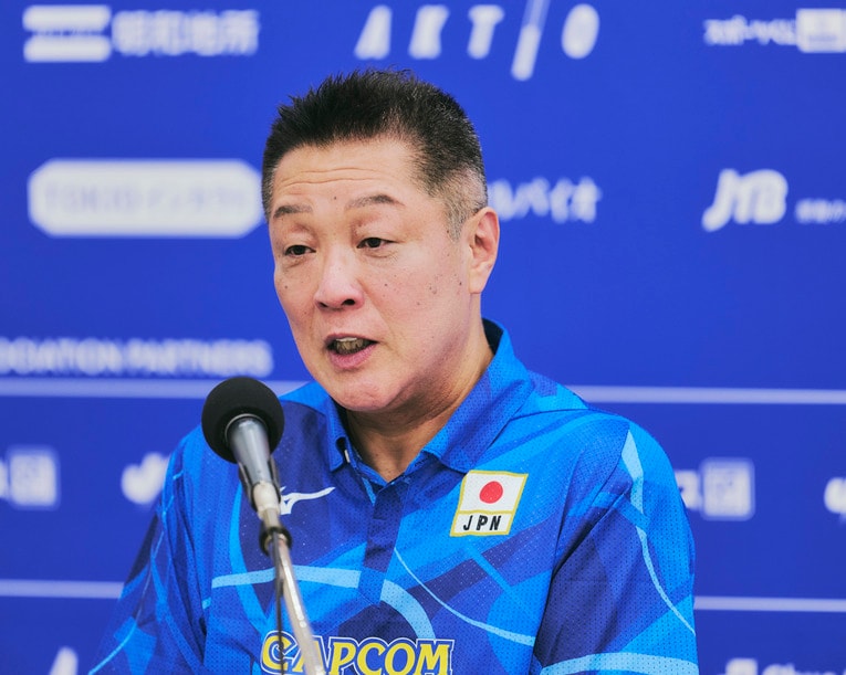 日本女子バレーをパリ五輪出場に導いた眞鍋政義監督　©︎Yuki Suenaga