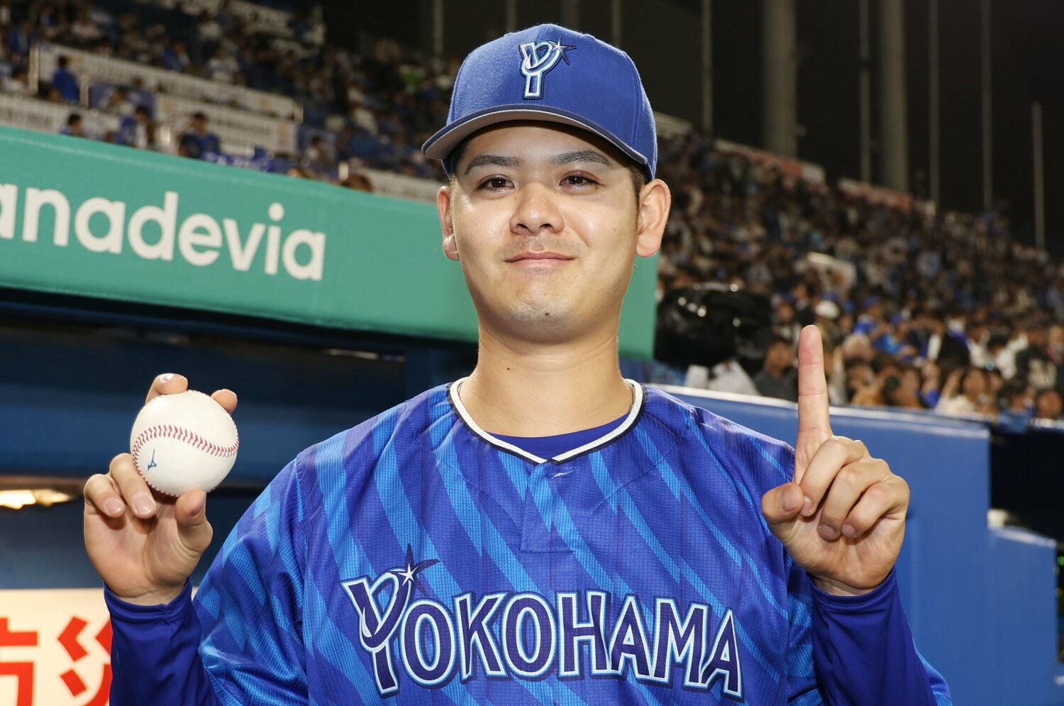 プロ7年目の初勝利も「勝ち星より40試合以上登板を」DeNA “育成の星“宮城滝太は「山﨑康晃さんの人間性」「バウアーのカーブ」を参考に成長中<Number Web> photograph by JIJI PRESS