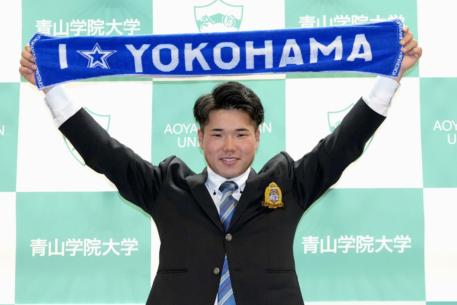 1位指名は青学大の小田康一郎　©KYODO