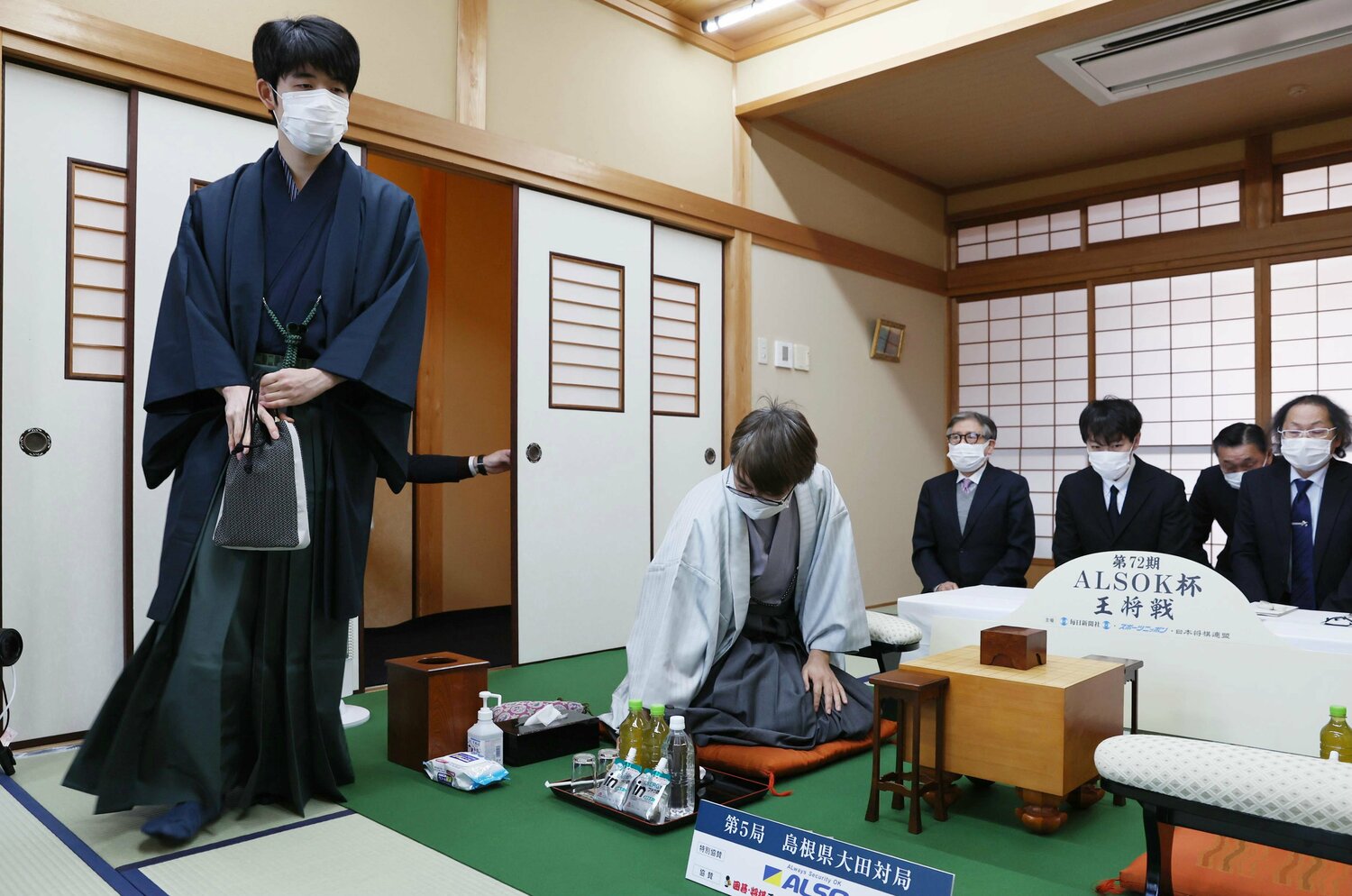 王将戦第5局（代表撮影）©JIJI PRESS