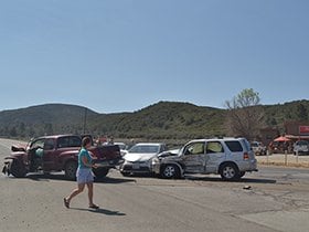 目の前で起こった交通事故。