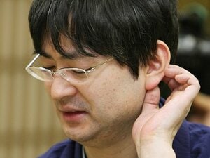 若き日は甘いマスクも「メガネでタレント性を拒否」「最後の大物独身…45歳で結婚」2度も“名人寸前で苦杯”の名棋士・郷田真隆の素顔とは