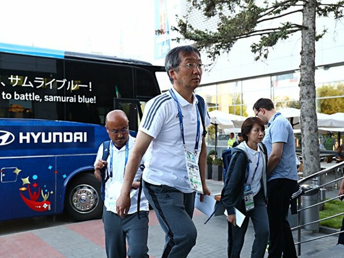 香川真司らが頼りにする日本人医師。怪我の治療方針を決めるのは誰か？＜Number Web＞ photograph by JFA/AFLO