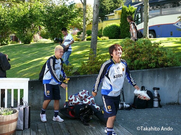 調子乗り世代の怒りと快進撃の記録。内田篤人「このチームがかなり好き」(7)