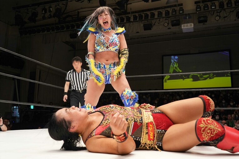 絶叫するウナギ・サヤカ　©Essei Hara