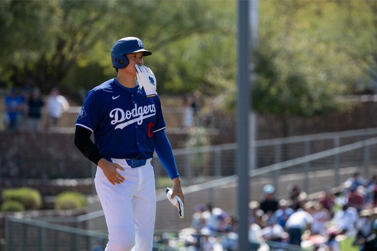 Numberカメラマンのオリジナル撮影「2024ドジャースキャンプ」での大谷（20枚超の6枚目）　©Nanae Suzuki