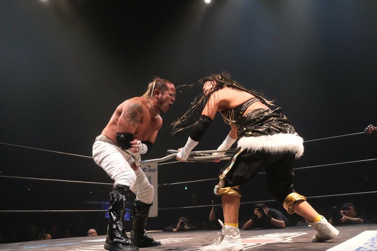 元パティシエが蛍光灯で殴り合い…“デスマッチアマゾネス”山下りなの媚びない魅力「犯罪以外なら何してもいい」 米国で男子相手に王座獲得(36)