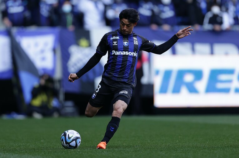 鳥栖戦での半田　©J.LEAGUE