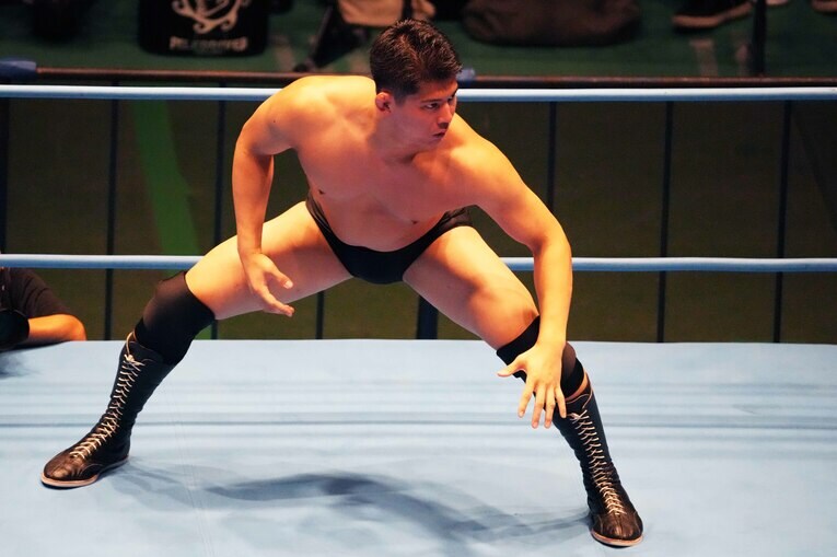 安齊勇馬のファイティングポーズ