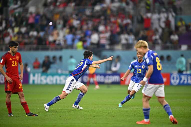 ［連続写真］スペイン戦の決勝ゴール　©︎Takuya Kaneko/JMPA