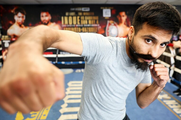 井上尚弥に挑戦するラモン・カルデナス（29歳） ／ photograph by Mikey Williams/Top Rank