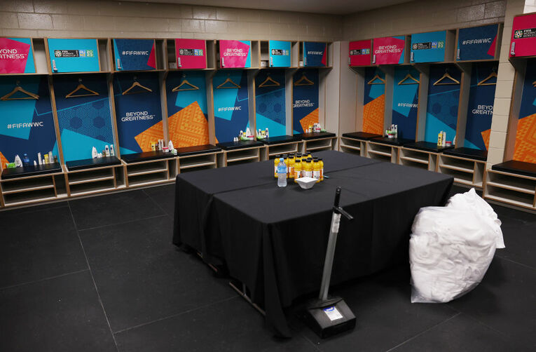 2023年女子W杯ザンビア戦後、日本のロッカールームはキレイに整理整頓されていた（全2枚中の1枚目）　©Getty Images