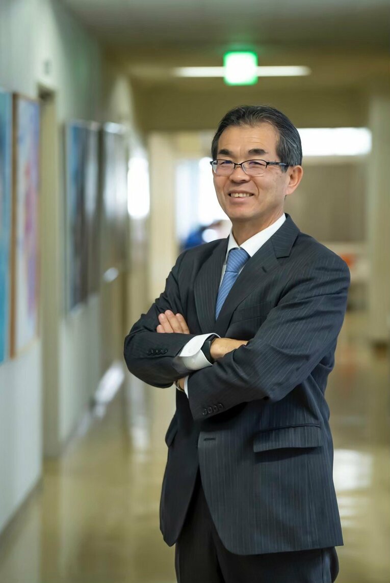 横浜隼人高の校長に就任した朝木氏／本人提供
