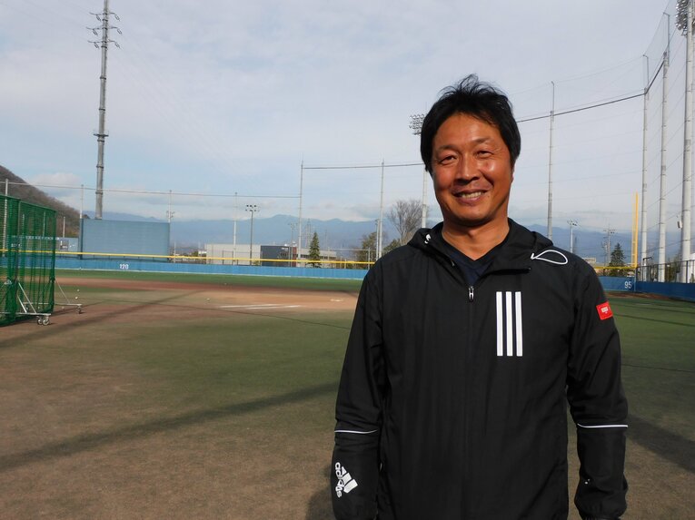 現役時代を振り返ってくれた伊藤さん　©NumberWeb