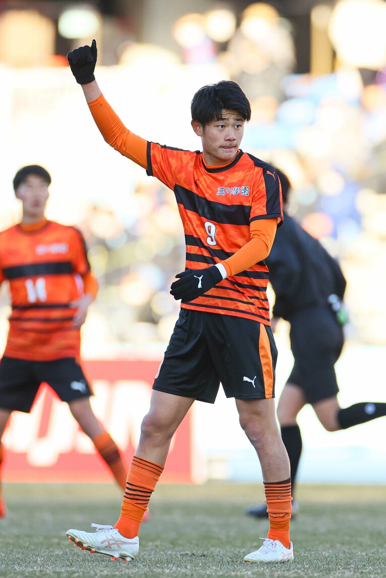 きっかけはエースストライカー中山桂吾（3年）のアイデアだった　©️AFLO SPORT