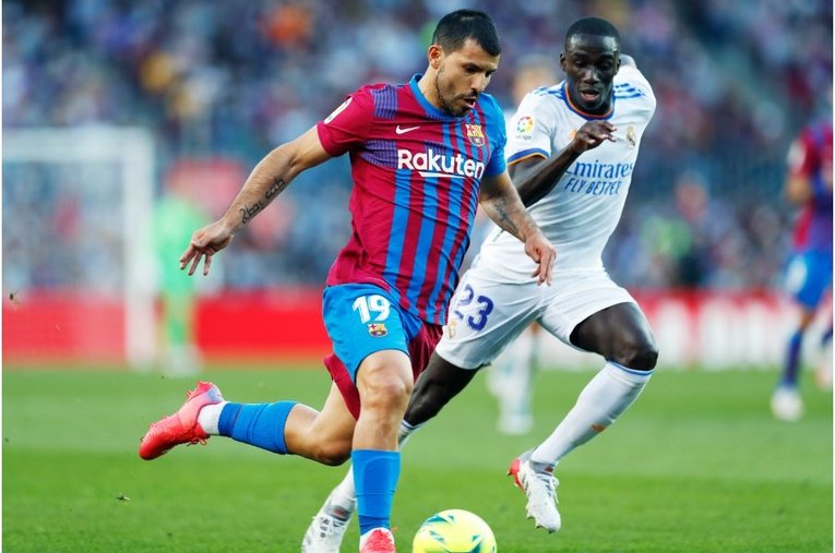 《メッシとロナウド不在の寂しさ》カメラマンが見たクラシコの新風景　17歳ガビや仲良しバルサ＆レアルサポ、殊勲ビニシウスへの“罵倒”(38)